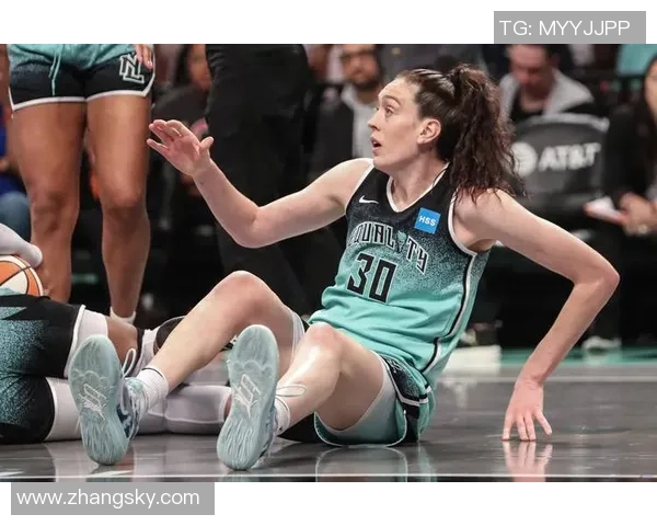 WNBA自由人对阵天空的精彩对决分析与赛季展望