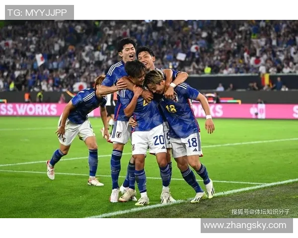 日本与伊朗足球比赛现场直播全程回顾与精彩瞬间分析